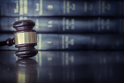 İHBAR İLE SUÇ ŞÜPHESİNİN BAŞLAMIŞ OLMASI SEBEBİYLE KOLLUĞUN YETKİSİ ORTADAN KALKAR - USULSÜZ ARAMA - HUKUKA AYKIRI ARAMA BERAAT